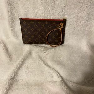 Louis Vuitton Neverfull MM pouch
